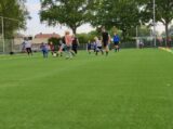 Laatste training S.K.N.W.K. JO7-1 van seizoen 2022-2023 (partijtje tegen de ouders) (25/130)